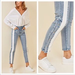 Snap Button Skinny Jeans